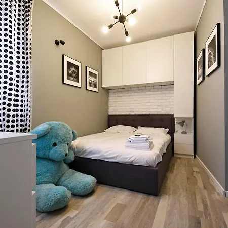 Upside Down Apartament *